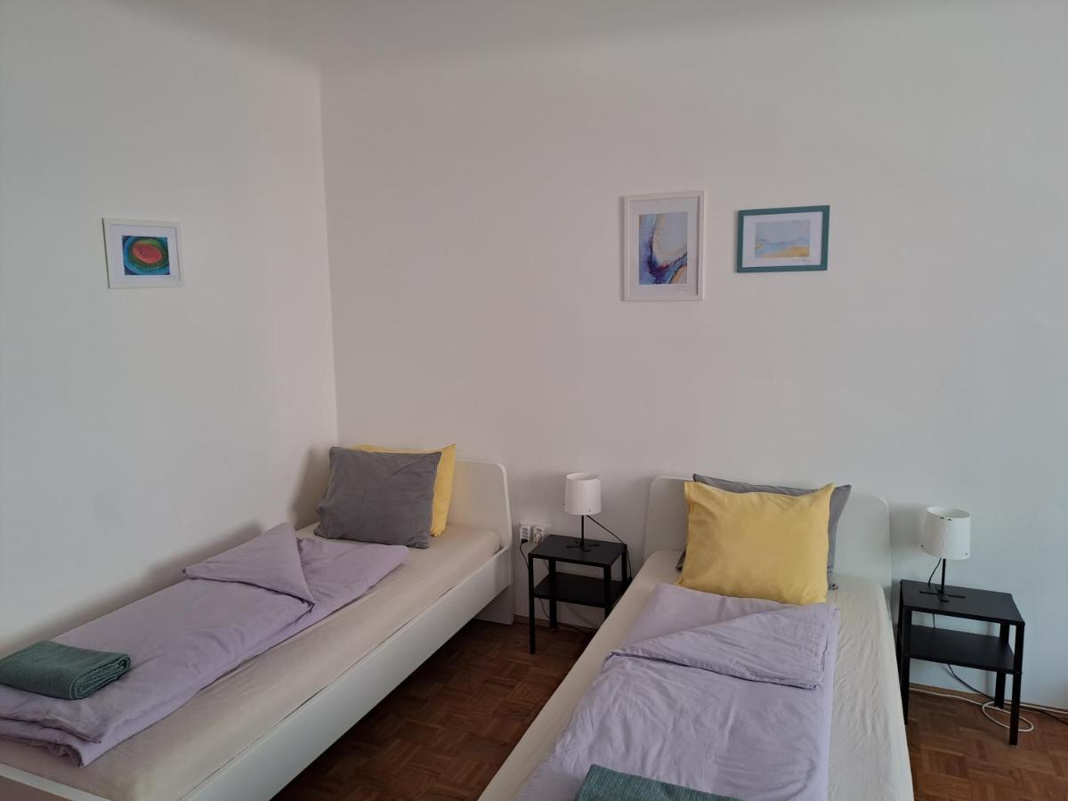 Pal'S Favoriten Apartment Viena Exterior foto